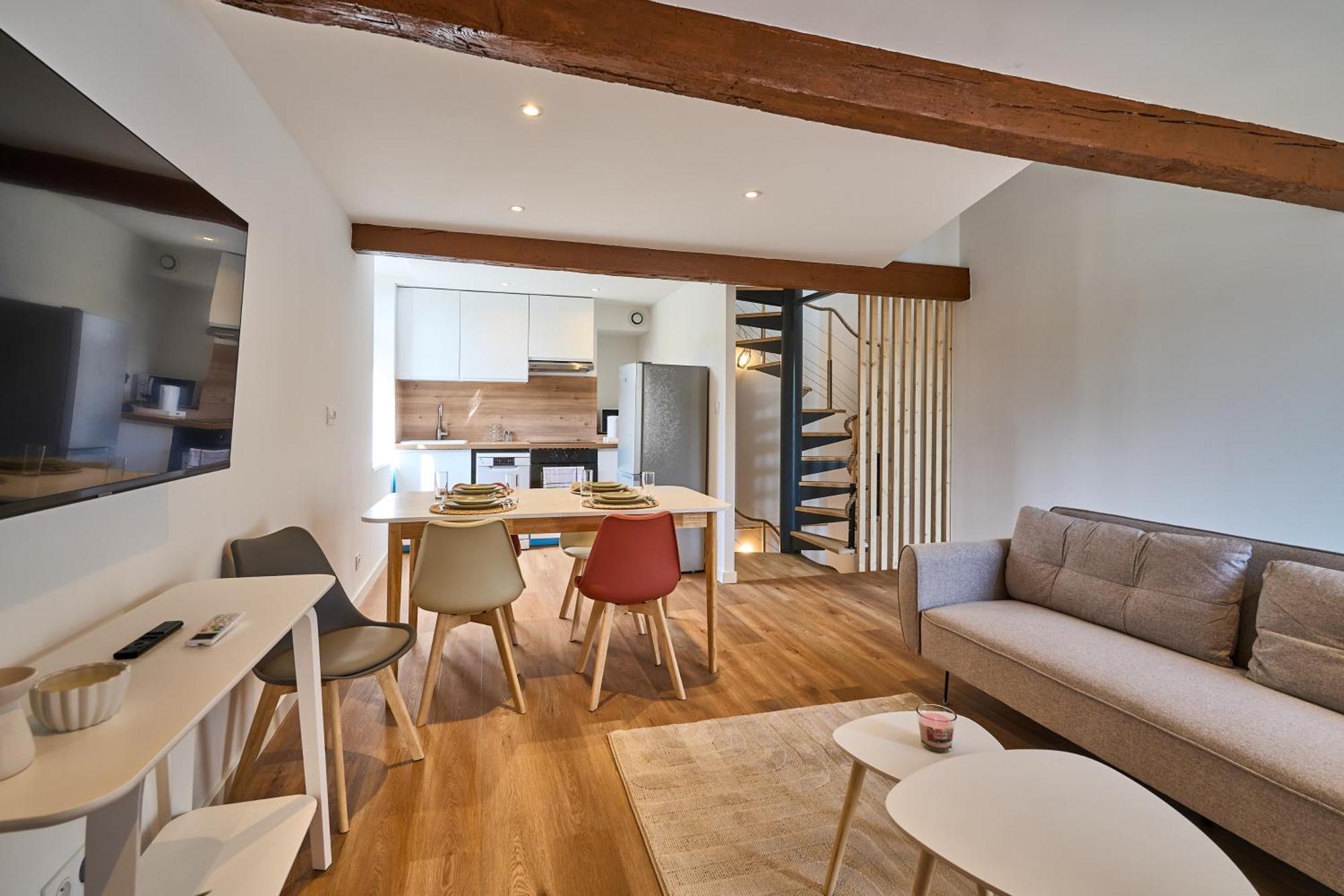 شقة Le Rempart Harmonieux - Triplex Au Pied De La Cite قرقشونه المظهر الخارجي الصورة